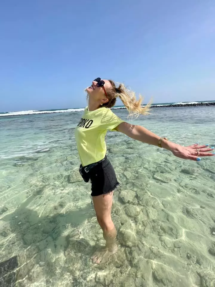 Fani na to czekali?! Gorące zdjecia zdolnej wokalistki disco polo trafiły do sieci! Te kadry rozpalają zmysły!